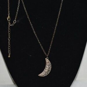 Conteporary Brass Engraved Half Moon Link Chain Charming Relaxed Necklace